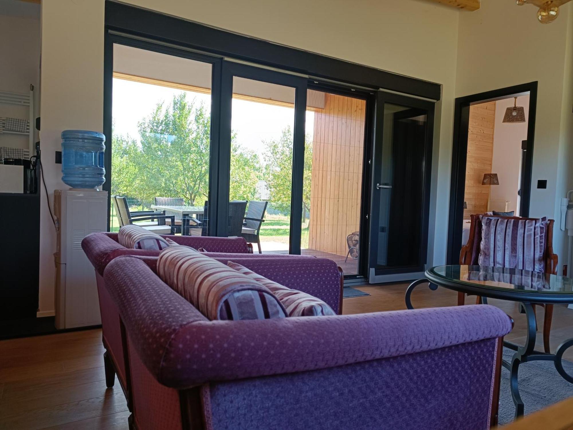 House Momentum * Lovinac (Lika-Senj)