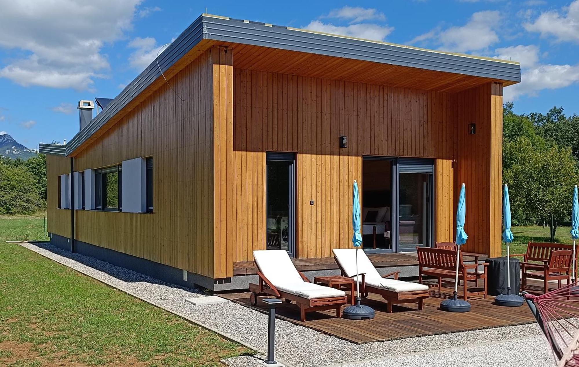 Villa House Momentum *